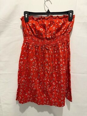 Y2K Free People Petunia Mini Dress in a red floral print. Size 8.dainty,boho